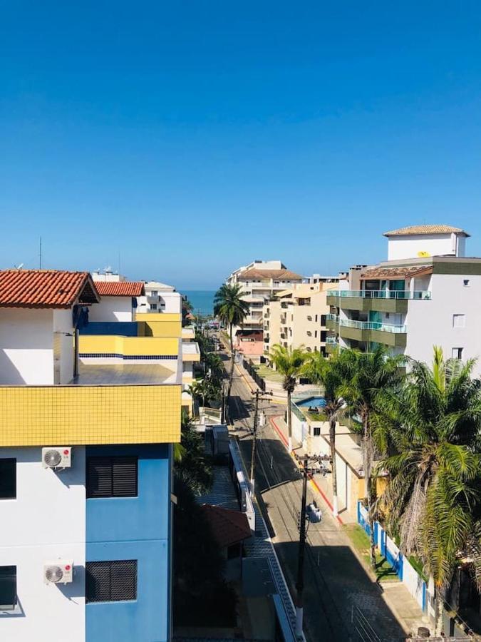 Apartamento com Varanda